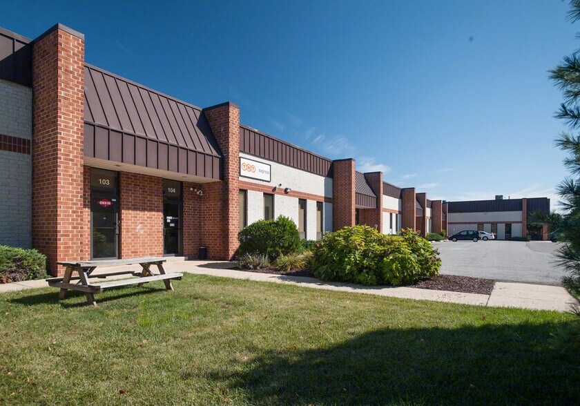 More Photos Of 100 Henderson Dr, Sharon Hill Distribution For Lease