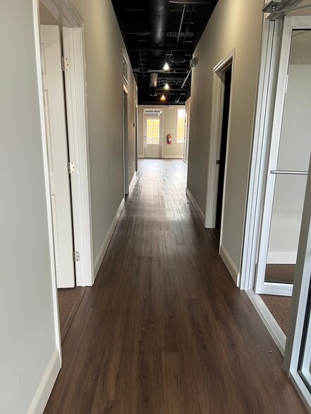 More Photos Of 335 Peachtree Industrial Blvd, Suwanee Office For Lease