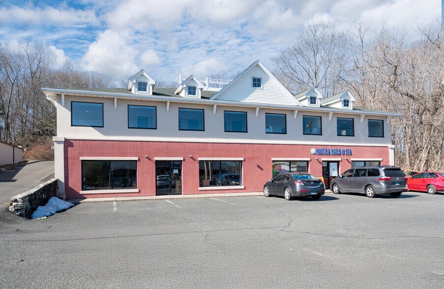 More Photos Of 477 Boston Post Rd, Orange Storefront Retail Office For Lease