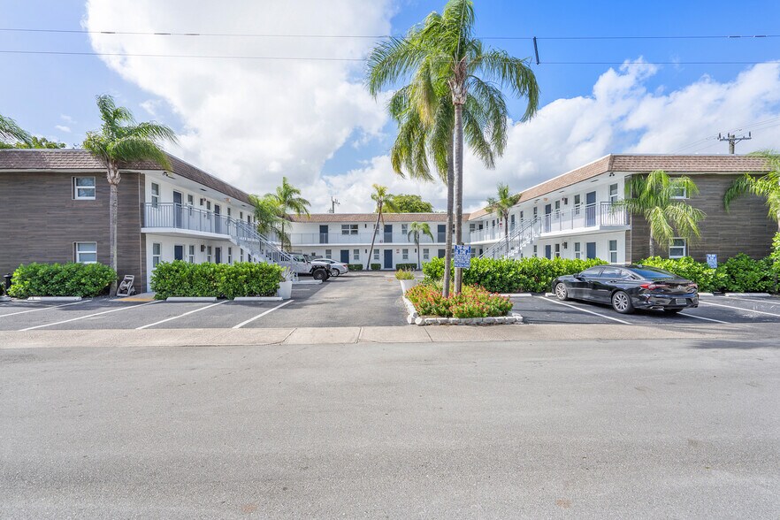 More Photos Of 50 SE 12th St, Fort Lauderdale Apartments For Sale