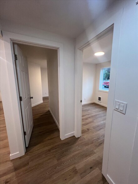 More Photos Of 10443 17th Ave SW, Seattle Multifamily For Sale