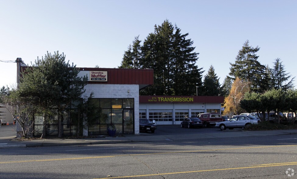 More Photos Of 14711 15th Ave NE, Shoreline Auto Repair For Sale