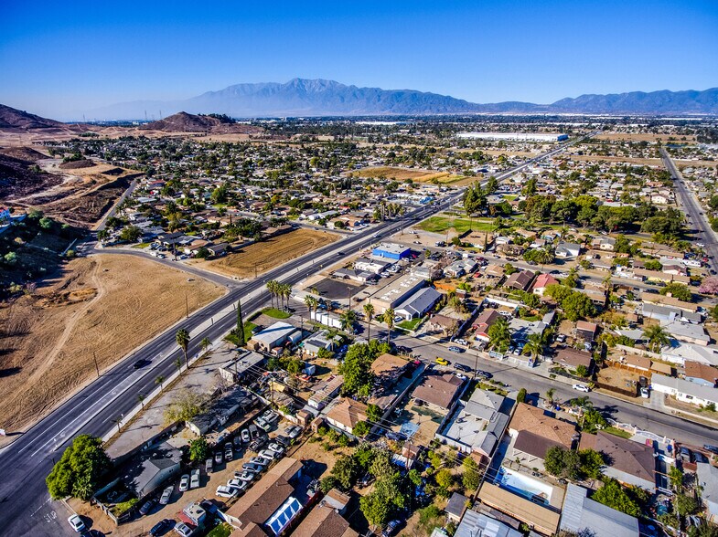 More Photos Of 18738 5th St, Bloomington Industrial For Sale