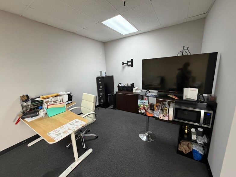 More Photos Of 717 Brea Canyon Rd, Walnut Warehouse For Lease