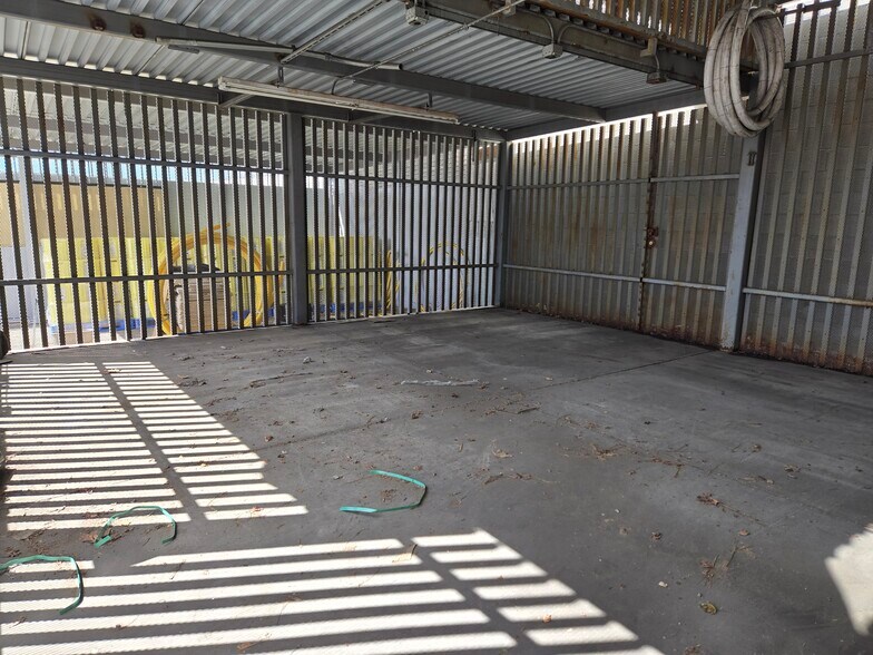 More Photos Of 20554 Plummer St, Chatsworth Manufacturing For Lease