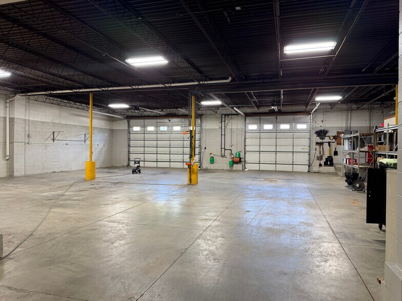 More Photos Of 345 Atwater St, Saint Paul Warehouse For Lease