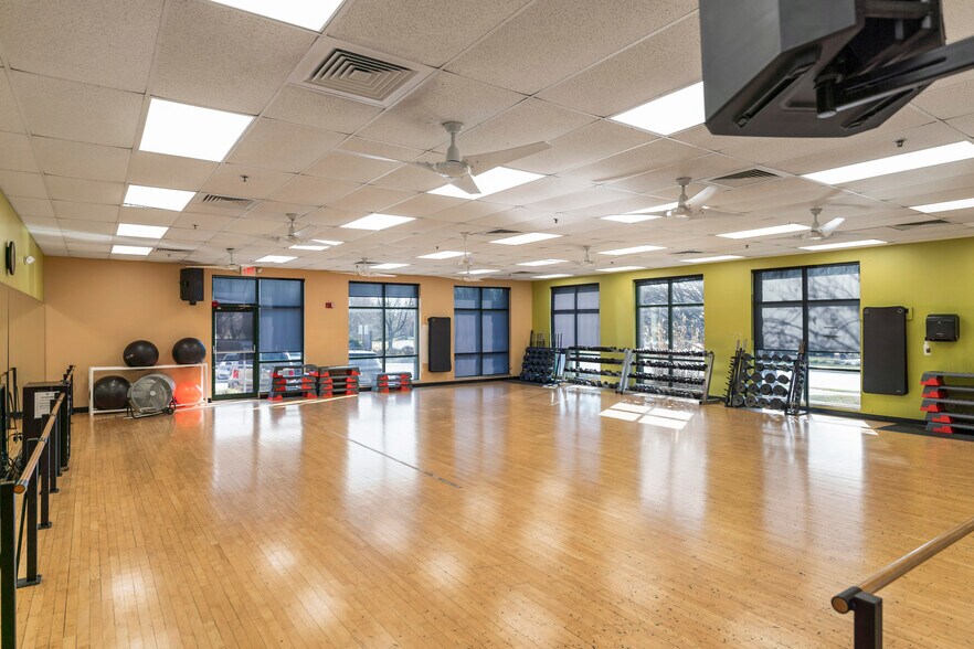 More Photos Of 5245 Westview Dr, Frederick Health Club For Sale