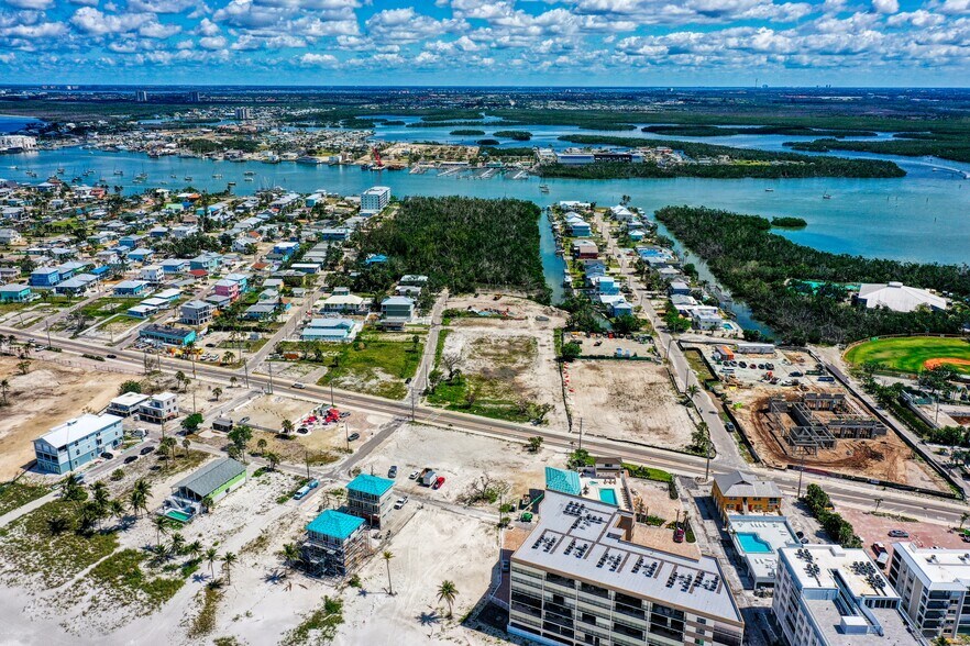 More Photos Of 100 Chapel St, Fort Myers Beach Land For Sale