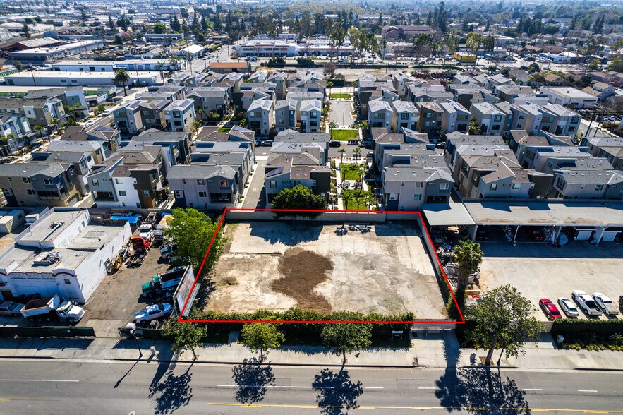 More Photos Of 922 E 4th St, Santa Ana Land For Sale