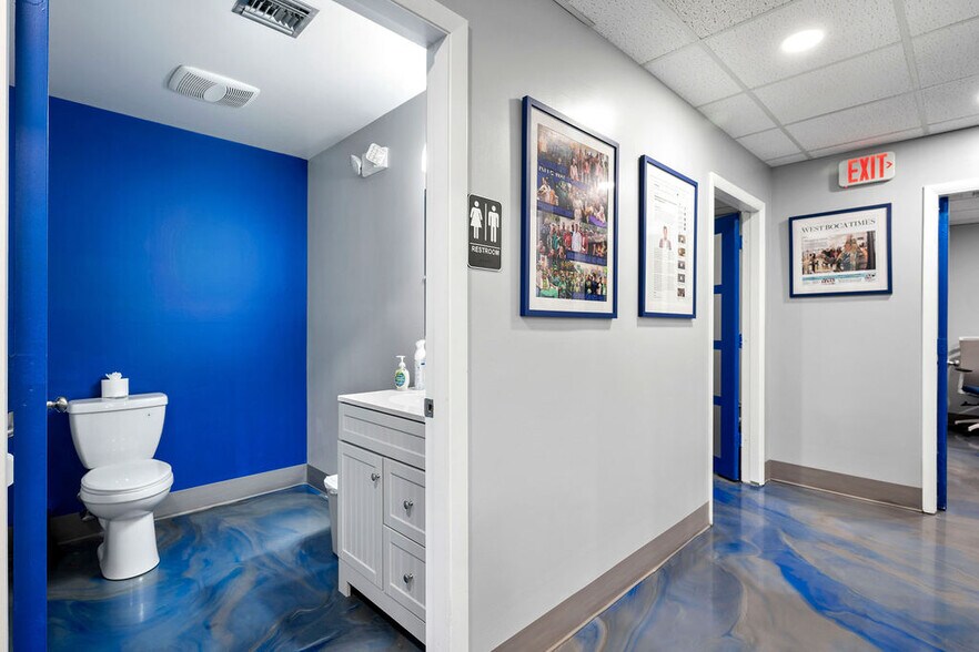 More Photos Of 1801 SE Hillmoor Dr, Port Saint Lucie Medical For Lease