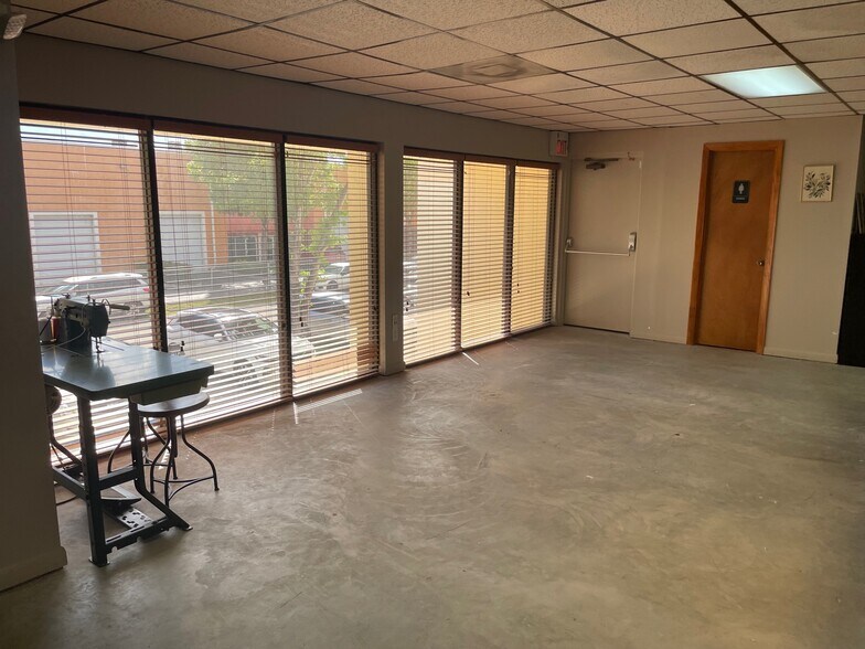 More Photos Of 12000 SW 132nd Ct, Miami Light Distribution For Lease