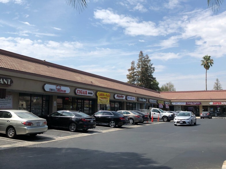 More Photos Of 9901-9935 Topanga Canyon Blvd, Chatsworth Unknown For Lease