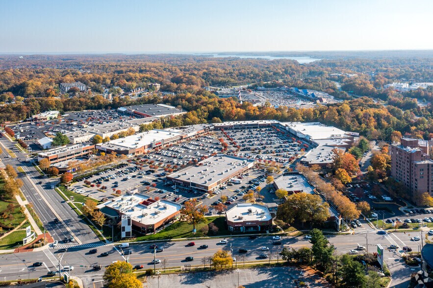 More Photos Of 2307-2329 Forest Dr, Annapolis Freestanding For Lease