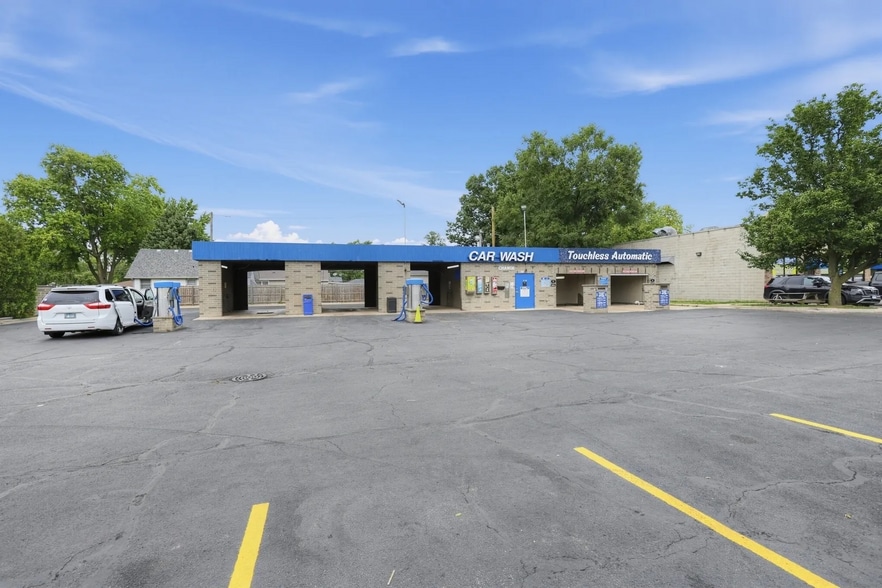 More Photos Of 602 Montgomery Rd, Montgomery Carwash For Sale