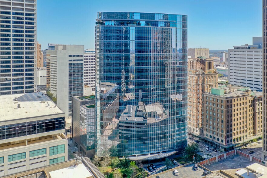 More Photos Of 1111 Travis St, Houston Office For Lease