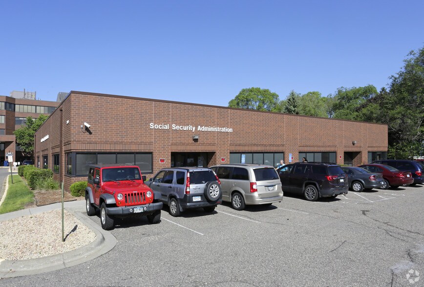 Primary Photo Of 3280 County Rd 10, Brooklyn Center Office For Sale