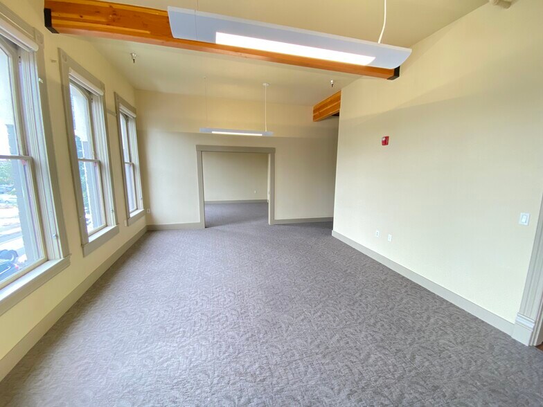More Photos Of 205 SE Grand Ave, Portland Office For Lease