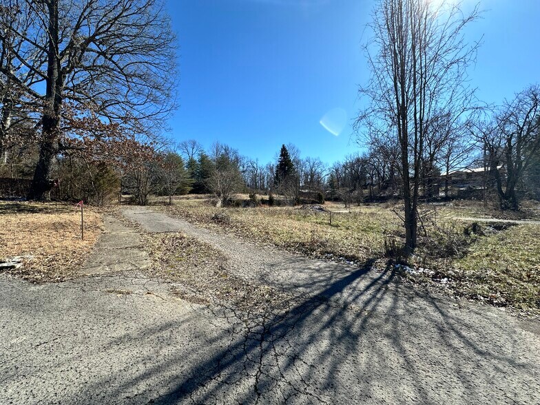 More Photos Of 225 Woodside Dr, Radcliff Manufactured Housing Mobile Home Park For Sale
