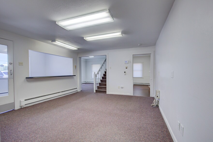 More Photos Of 4520 S Broadway, Englewood Auto Repair For Lease