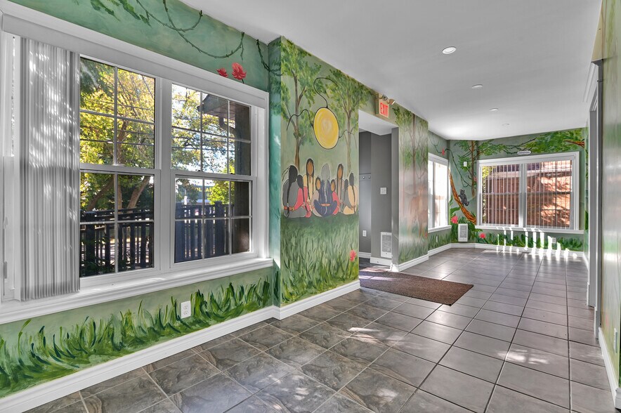 More Photos Of 117 First St E, Cornwall Apartments For Lease