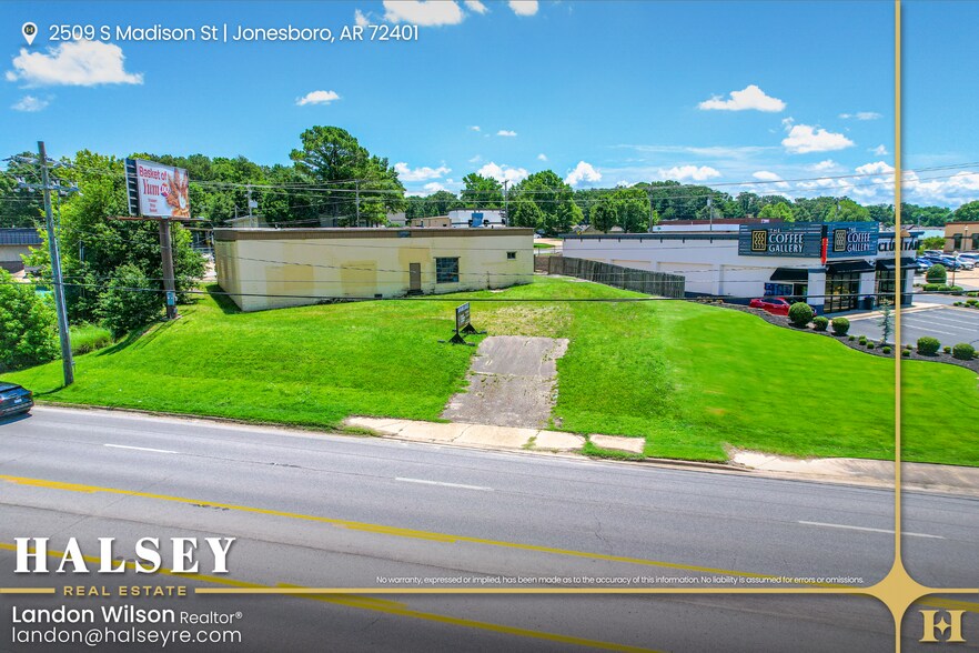 More Photos Of 2509 S Madison St, Jonesboro Storefront For Sale