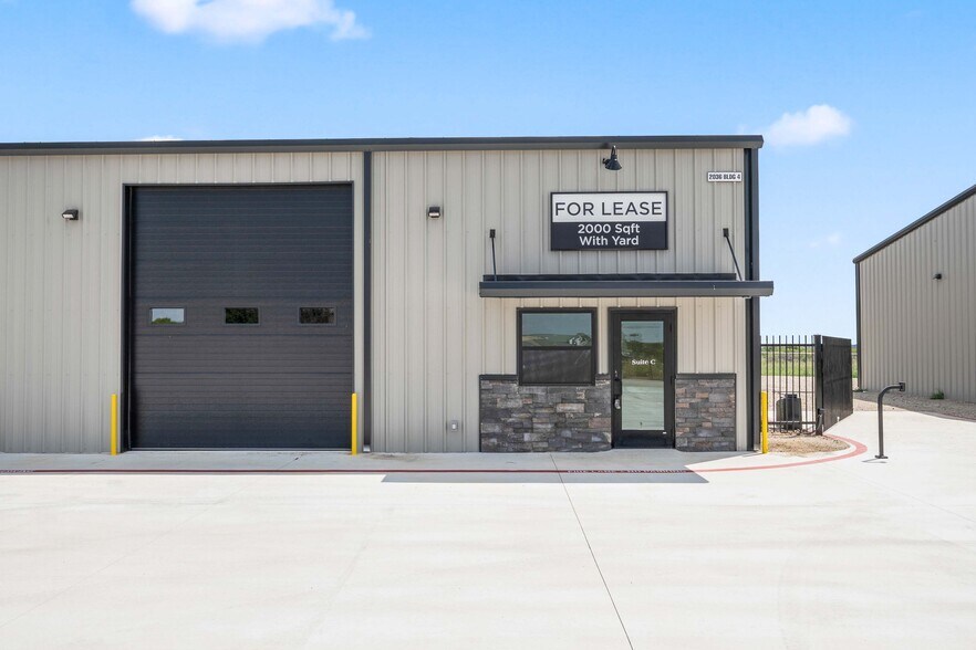 Primary Photo Of 2036 Seaborn Rd, Ponder Warehouse For Lease