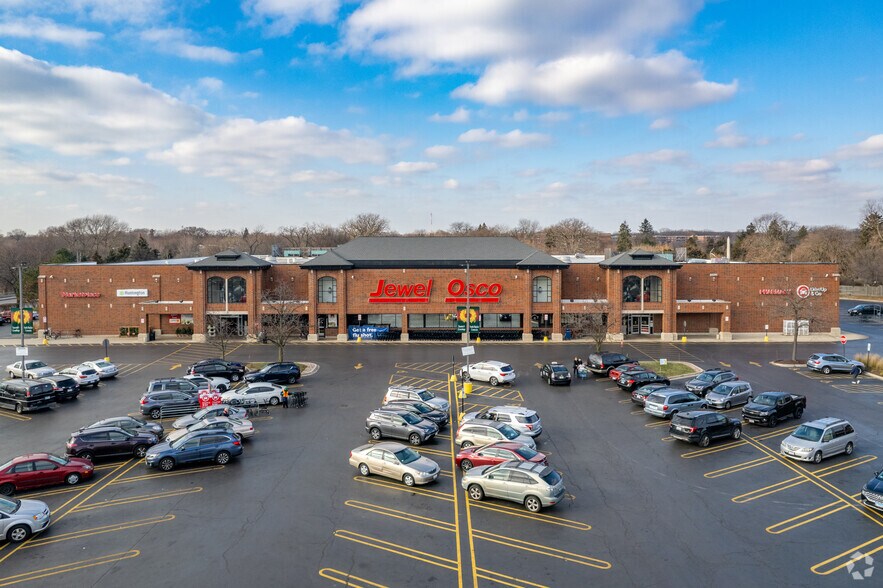 More Photos Of 5240 N Pulaski Rd, Chicago Unknown For Lease