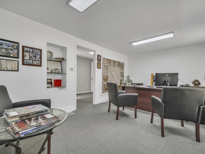 More Photos Of 4018 12th St NW, Canton Light Manufacturing For Sale