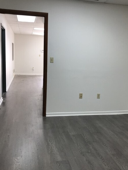 More Photos Of 6901-6989 NW 82nd Ave, Miami Warehouse For Lease