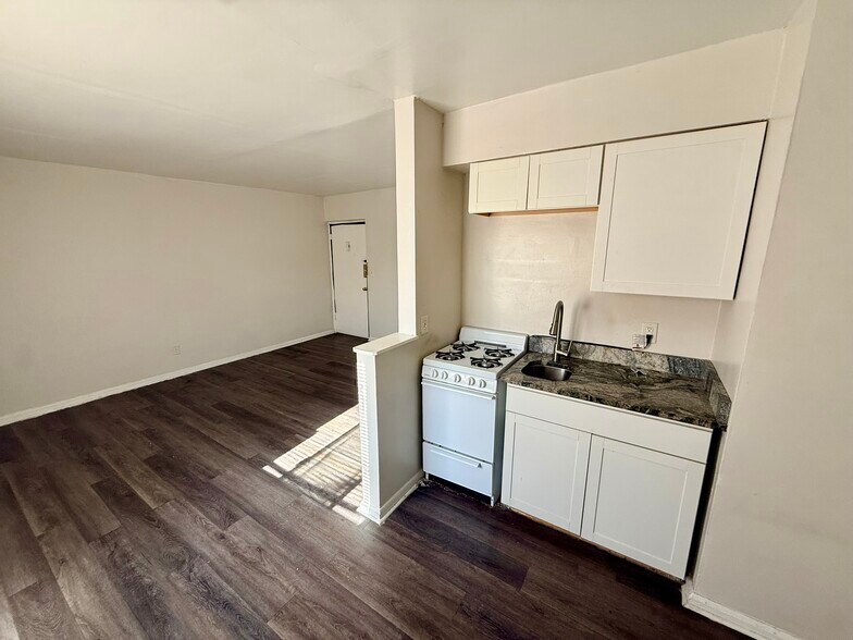 More Photos Of 2512-2516 Highland Ave, Cincinnati Apartments For Sale