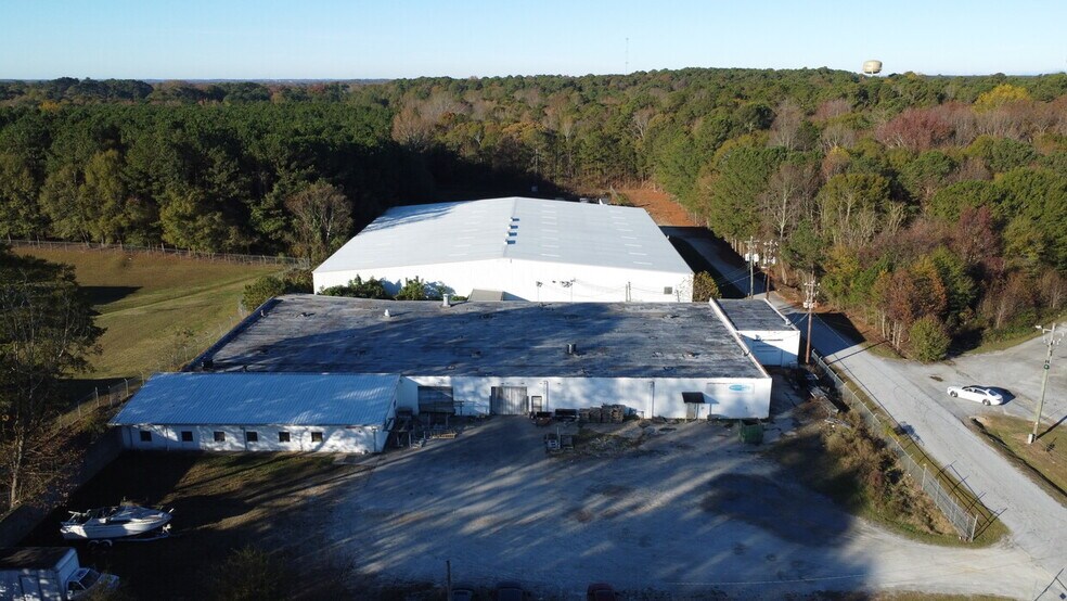 More Photos Of 105-205 Silo Ln, Lavonia Manufacturing For Lease