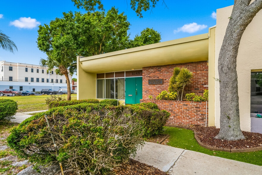 More Photos Of 2145 15th Ave, Vero Beach Office For Sale