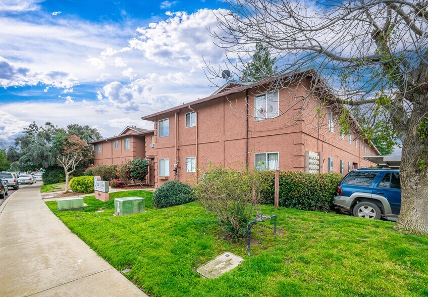 More Photos Of 1230 Melton Dr, Yuba City Apartments For Sale