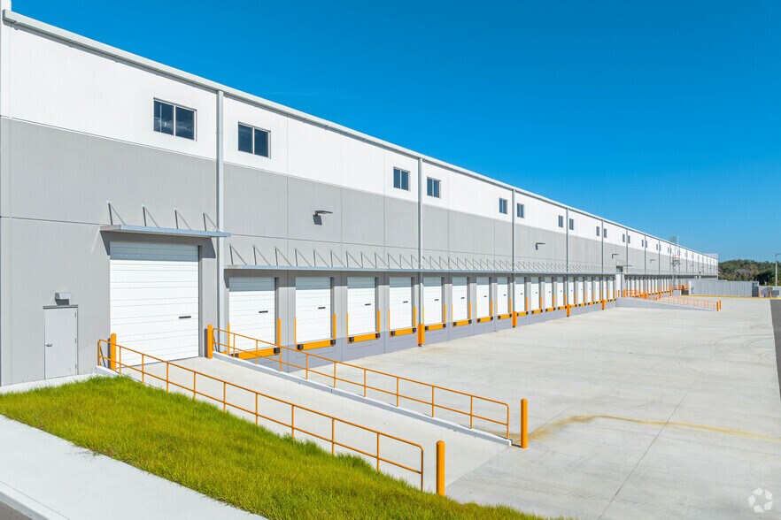 More Photos Of 3002 Coronet Rd, Plant City Unknown For Lease