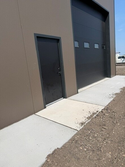 More Photos Of 11919 224th Street East, Lakeville Warehouse For Lease