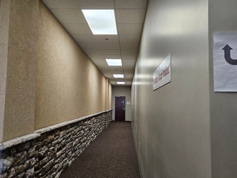 More Photos Of 6200 State St, Saginaw Office For Lease