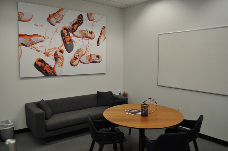 More Photos Of 12682-12690 Telecom Dr, Tampa Office For Sale