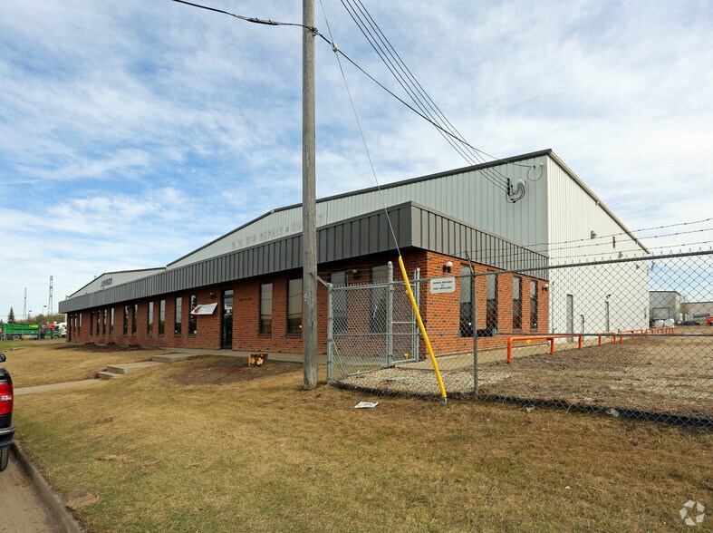 More Photos Of 9305 27th Ave NW, Edmonton Manufacturing For Lease