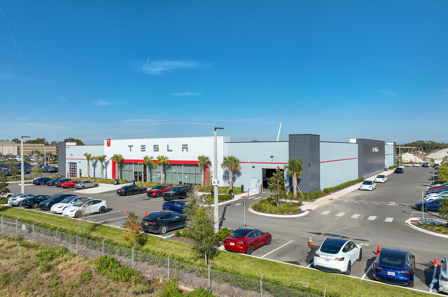 Primary Photo Of 16775 State Route 50, Clermont Auto Dealership For Sale