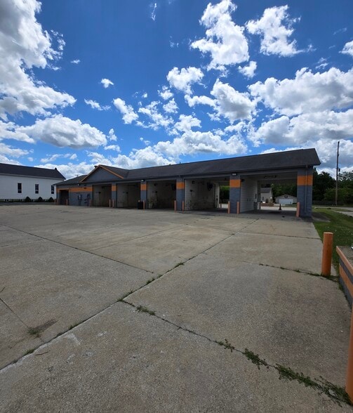 More Photos Of 11561 N Saginaw Rd, Clio Carwash For Sale