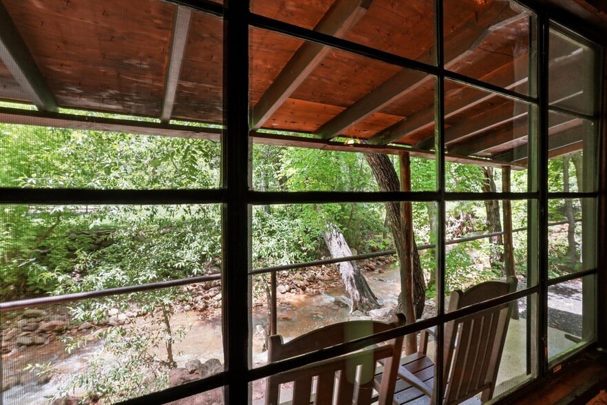 More Photos Of 1355 E Christopher Creek Loop, Payson Hotel For Sale