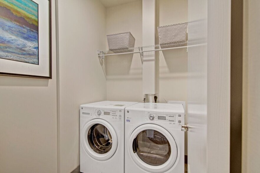 More Photos Of 2015 2nd Ave, Seattle Apartments For Lease