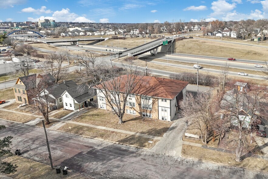 More Photos Of 816-820 Lyon St, Des Moines Apartments For Sale