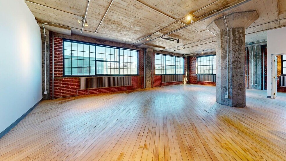 More Photos Of 400 Av Atlantic, Montréal Office For Lease