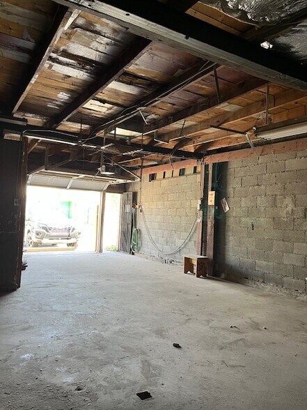 More Photos Of 3524 Durazno Ave, El Paso Warehouse For Sale