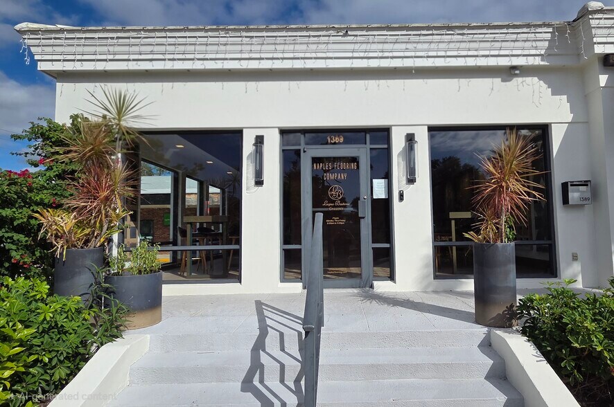 More Photos Of 1389 3rd St S, Naples General Retail For Lease