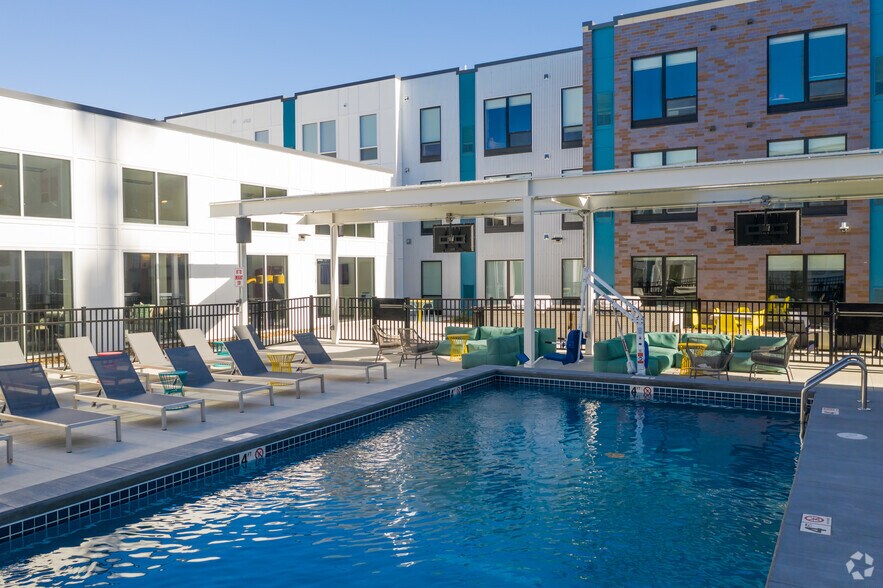 More Photos Of 1401 W 23rd St, Lawrence Apartments For Lease