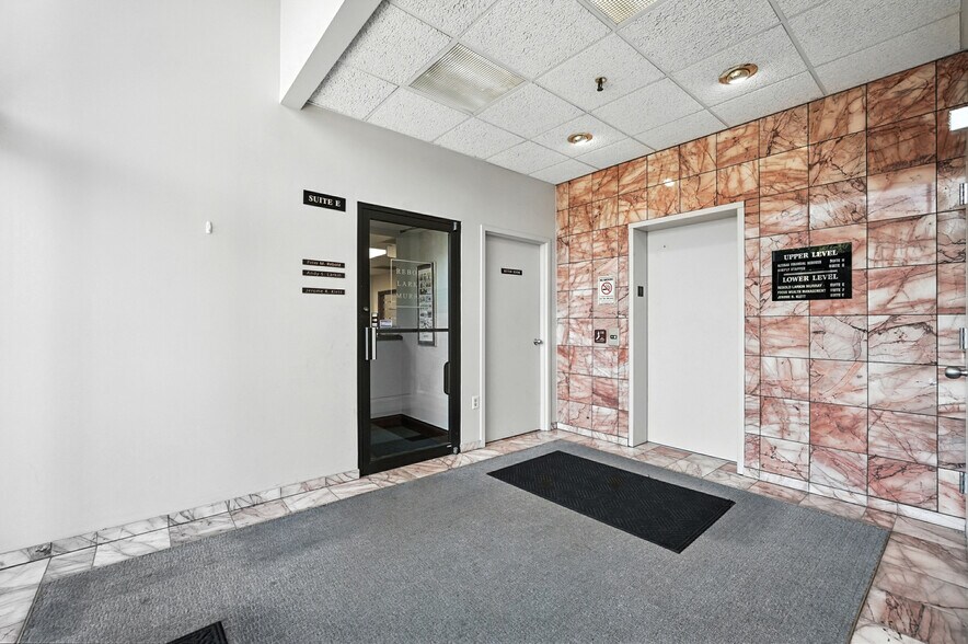 More Photos Of 5636 Bridgetown Rd, Cincinnati Medical For Sale