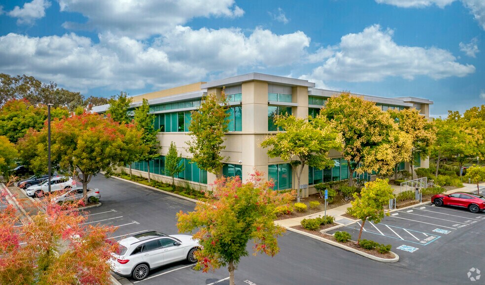 Primary Photo Of 2550 Hanover St, Palo Alto Office For Sale