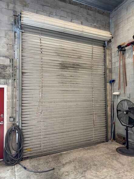 More Photos Of 615-635 NW Biltmore Street, Port Saint Lucie Warehouse For Sale